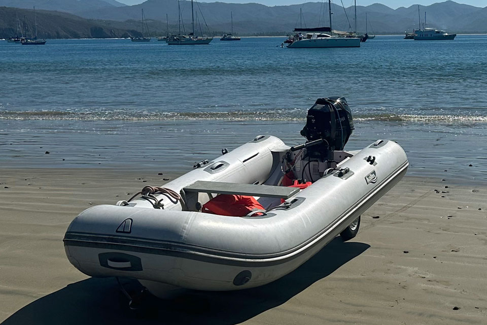 'Bijou', Hylas 46 dinghy & outboard