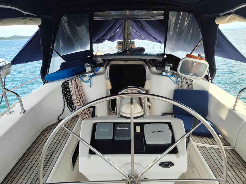 The cockpit of a Beneteau Oceanis 381 sailboat