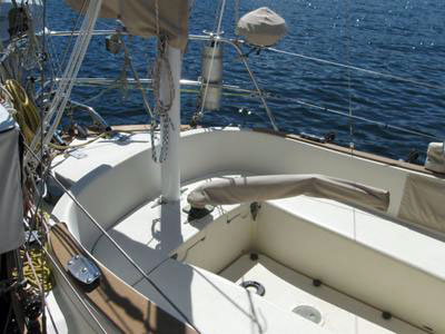 Pacific Seacraft Crealock 37 Sailboat For Sale