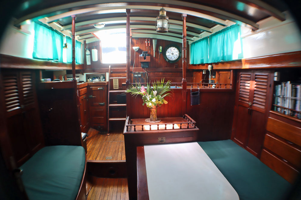 Seawolf 40, 'Wind's Way' - cabin, looking aft