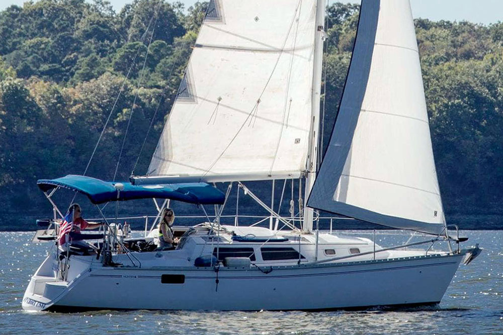 The Hunter 30T Sailboat