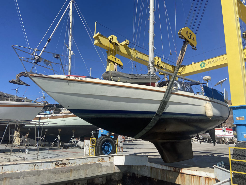 'Greybeard', a Moody 44 Sailboat for Sale