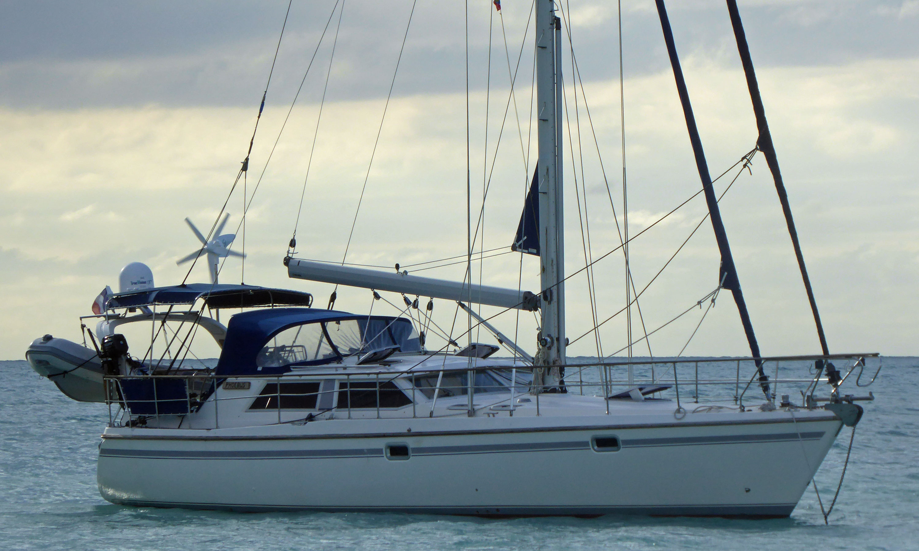 Popular Cruising Yachts from 40 ft to 45 ft (12.2m to 13 