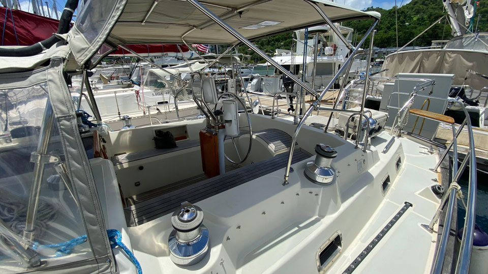 'Windward, Tayana 48DS, cockpit winches