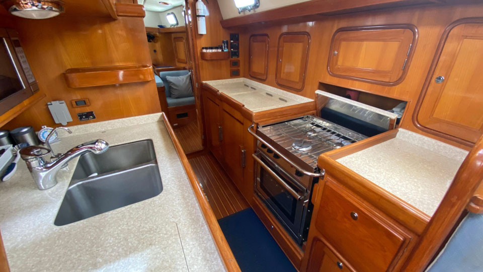 'Windward, Tayana 48DS, galley