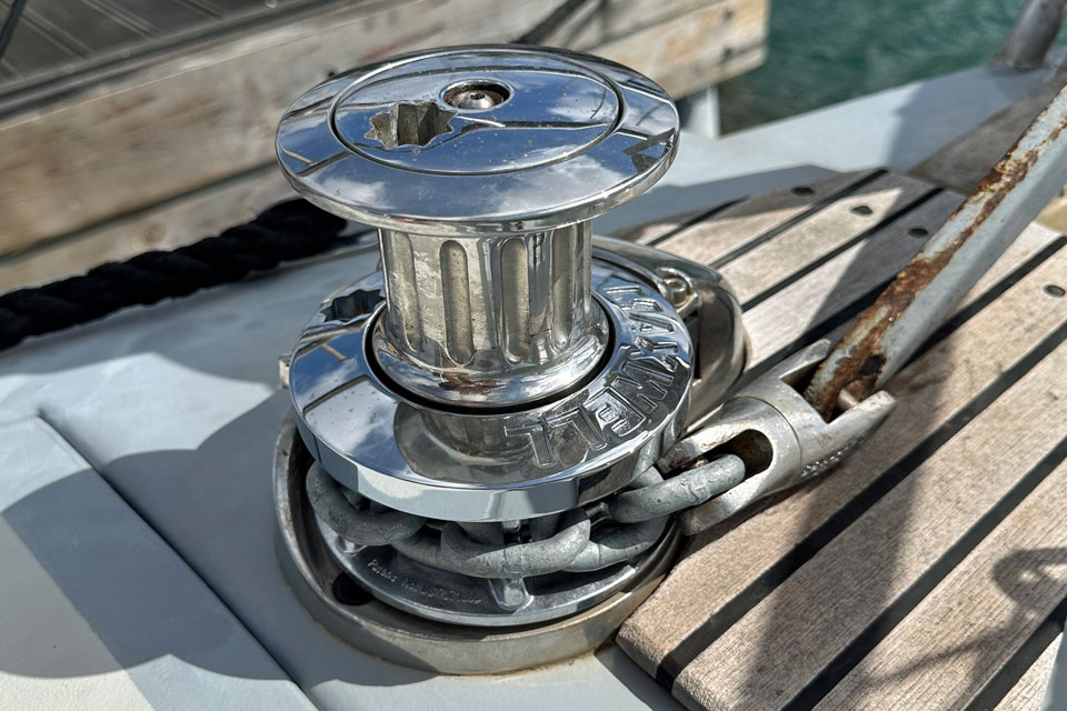 'Heavy Metal', anchor windlass