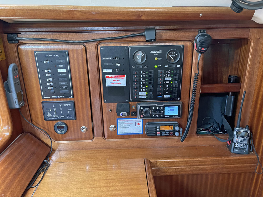 Bavaria 40 'Namaste', control panel