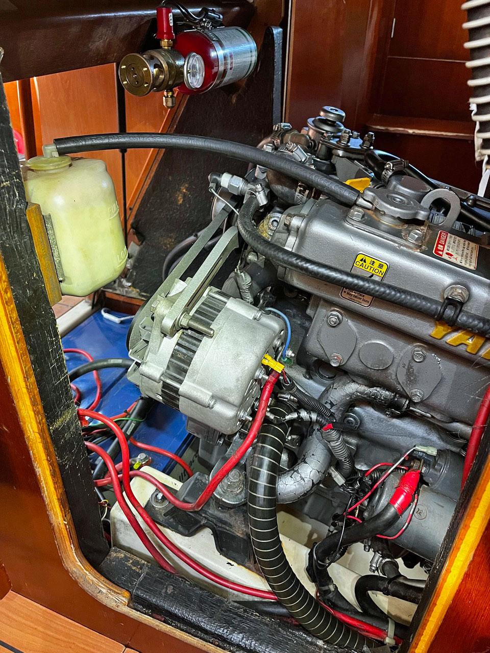 Beneteau Oceanis 473 'Penniless' engine 2