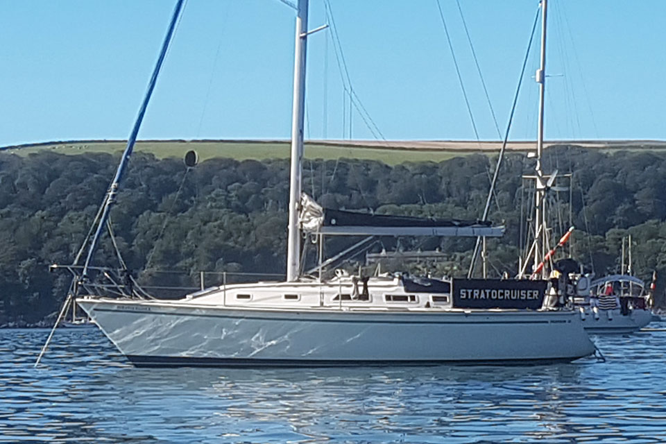 'Stratocruiser', a Person 33MkII, at anchor