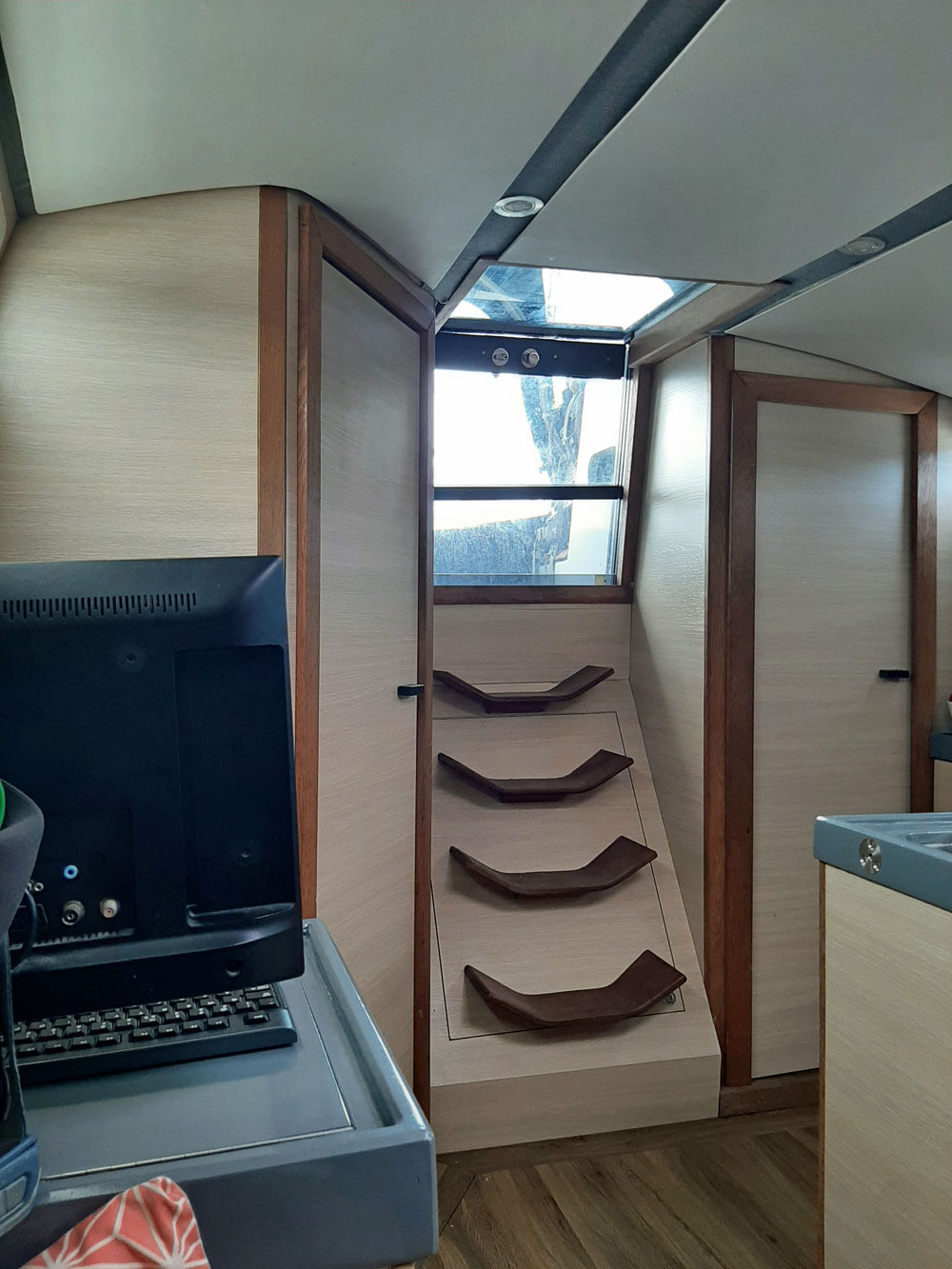 The companionway on a Van de Stadt Caribbean 40 sailboat