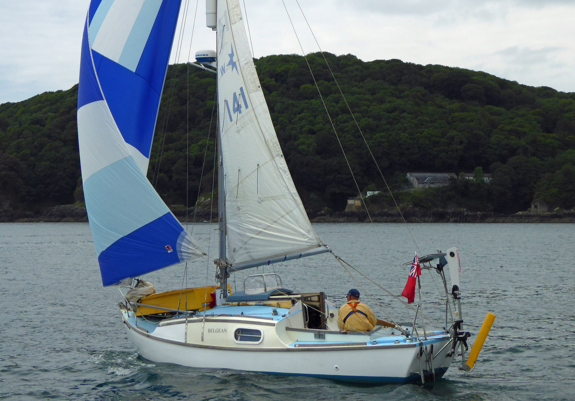 best cruising sailboat for tall person