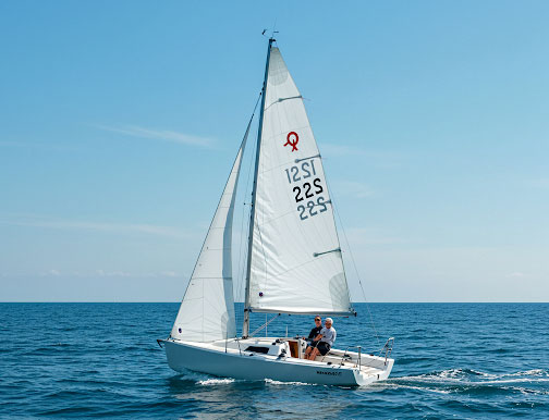 Daysailer in perfect conditions